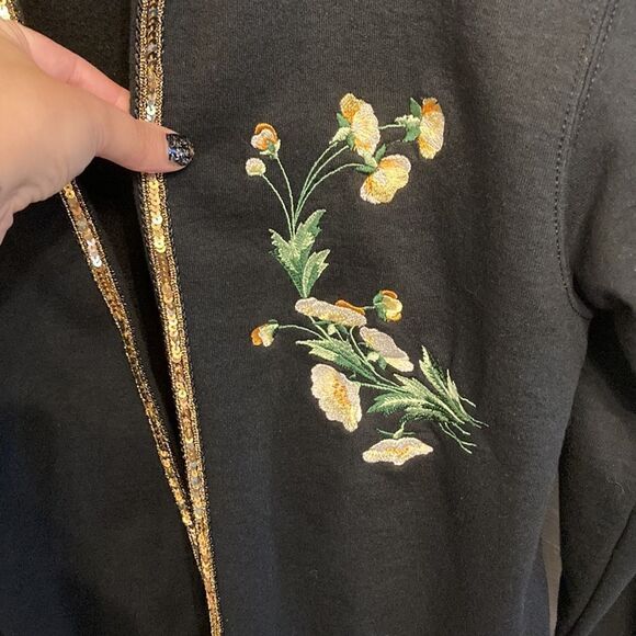Handcrafted Cold Sequin and Floral Embroidered Black Cardigan - Picture 2 of 12